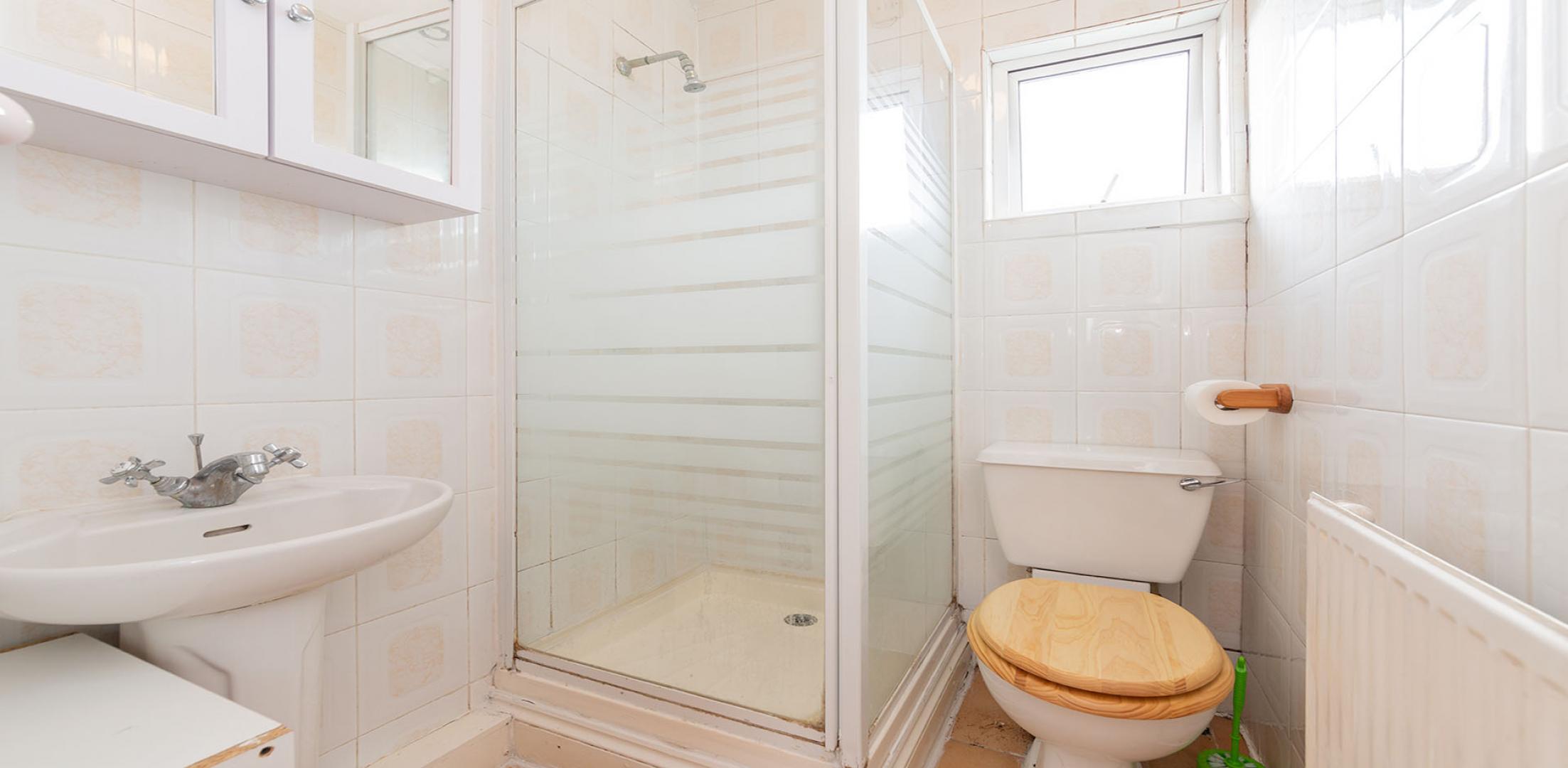 			1 Bedroom, 1 bath, 1 reception Flat			 Walm Lane, WILLESDEN GREEN